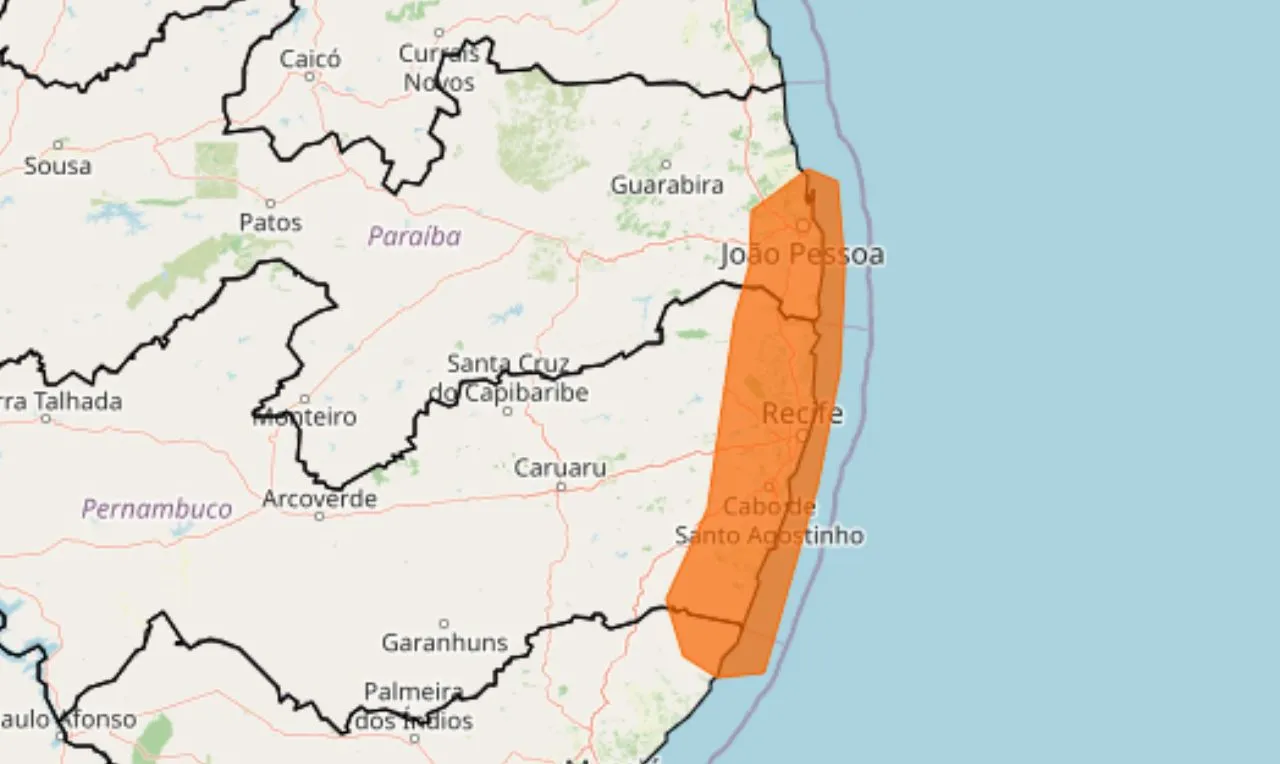 a imagem mostra &aacute;reas de alerta laranja para chuvas intensas em cidades da Para&iacute;ba, Pernambuco e Alagoas